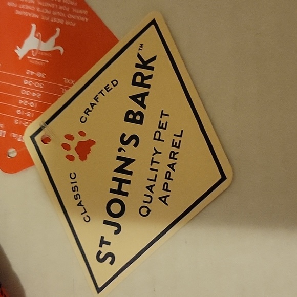 NWT: St. John's Bark Quilted Dog  Vest / Jacket - Picture 3 of 13